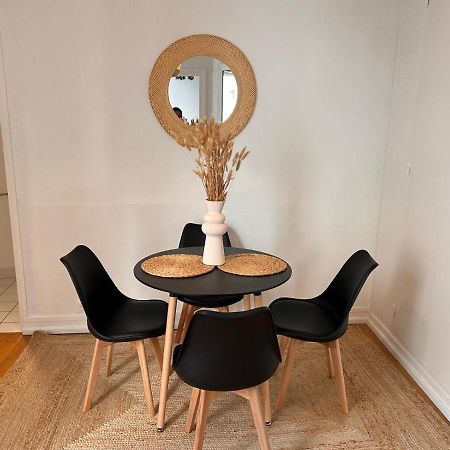 Chic Apartment On The Famous Shopping Rue Du Faubourg Saint-Honore Street Paris Exterior photo